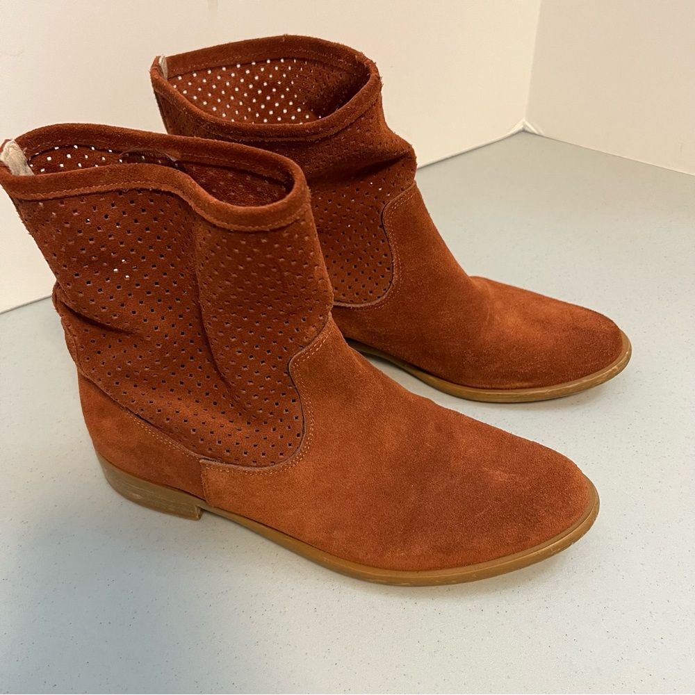 Sundance Suede Leather Booties Sz 38 or 7.5